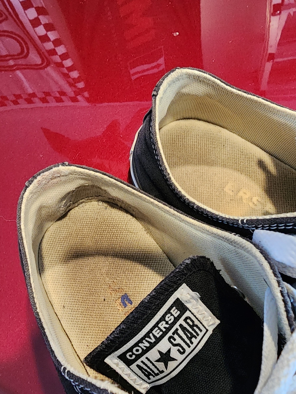 Converse 10, Well Worn - Picture 2 of 6